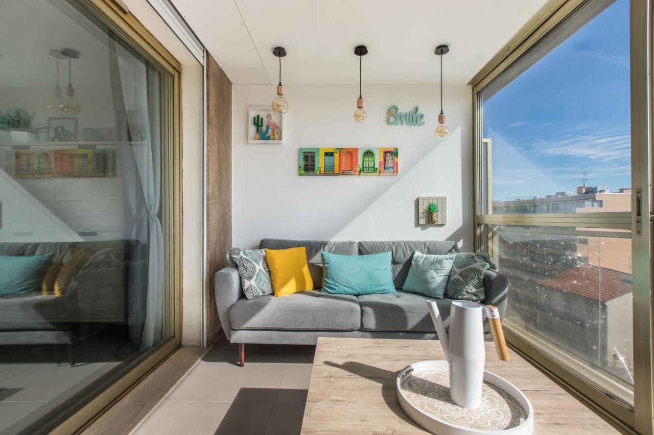 Lb Vacation Rentals I Admire Panoramic Ocean Views Through Walls Of Windows Cannes Exterior photo